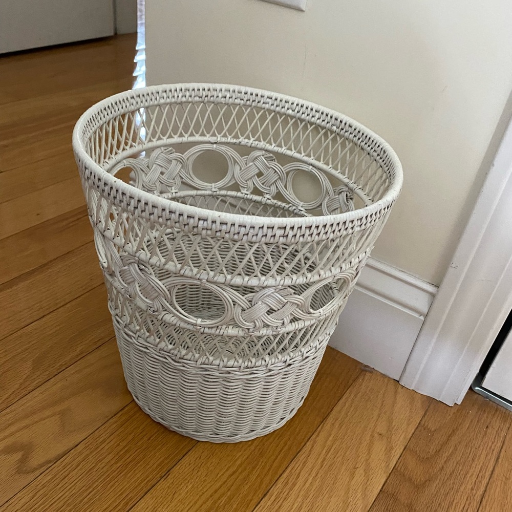 Vintage Wicker White Basket Trashcan